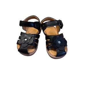 NWOT Black Flower Toddler Girl Sandals Hook and Loop Closure Size 23 US  6T/7T